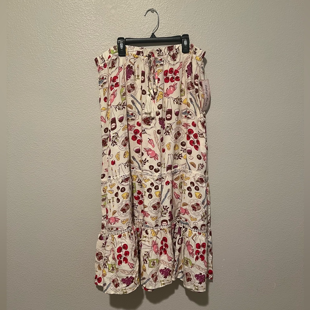 Indigo Rose Cream Patterned Women's Skirt